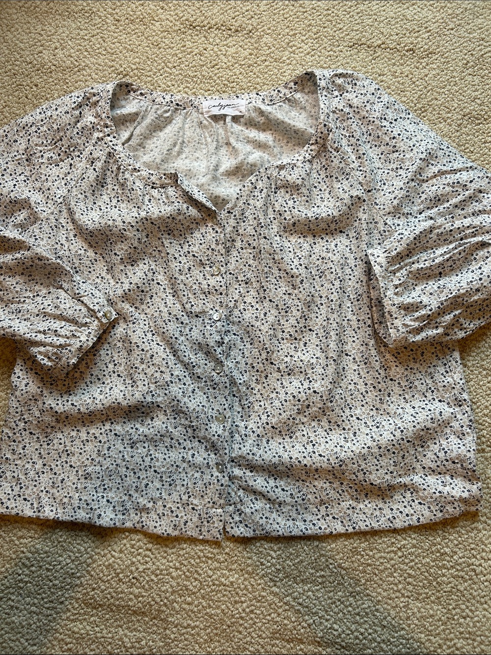 CJLA Light Floral Button-Front Women’s Top - Cream with Navy Print, size M